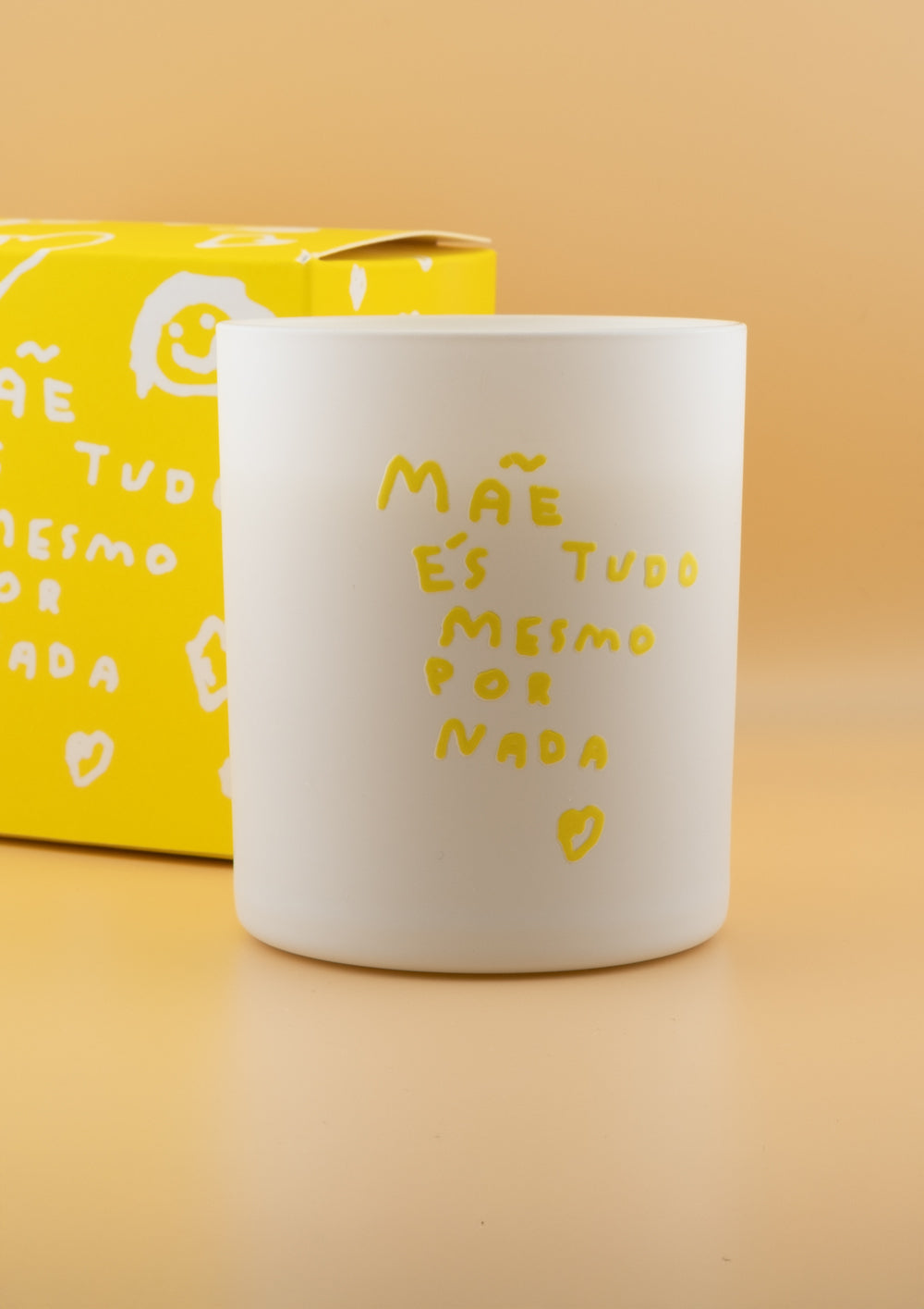 MÃE ÉS TUDO MESMO POR NADA